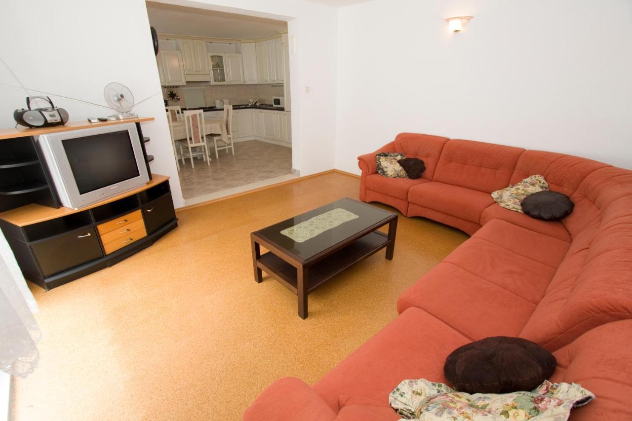 Holiday Home Makarska Kültér fotó