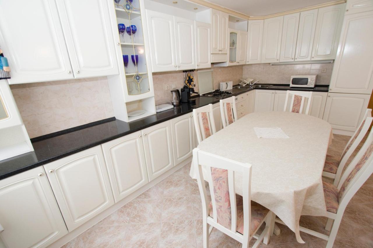Holiday Home Makarska Kültér fotó
