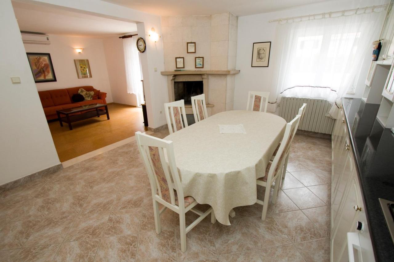 Holiday Home Makarska Kültér fotó